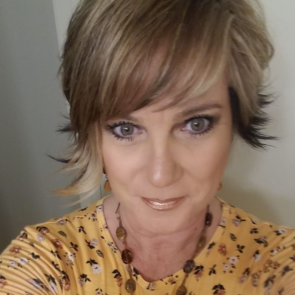 Meet your Posher, Lori